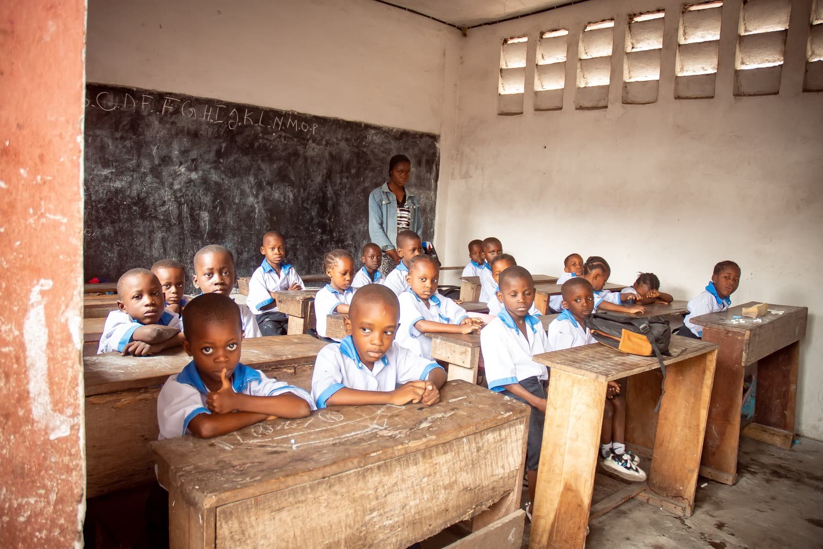 Salle de classe du Collège Les Vainqueurs